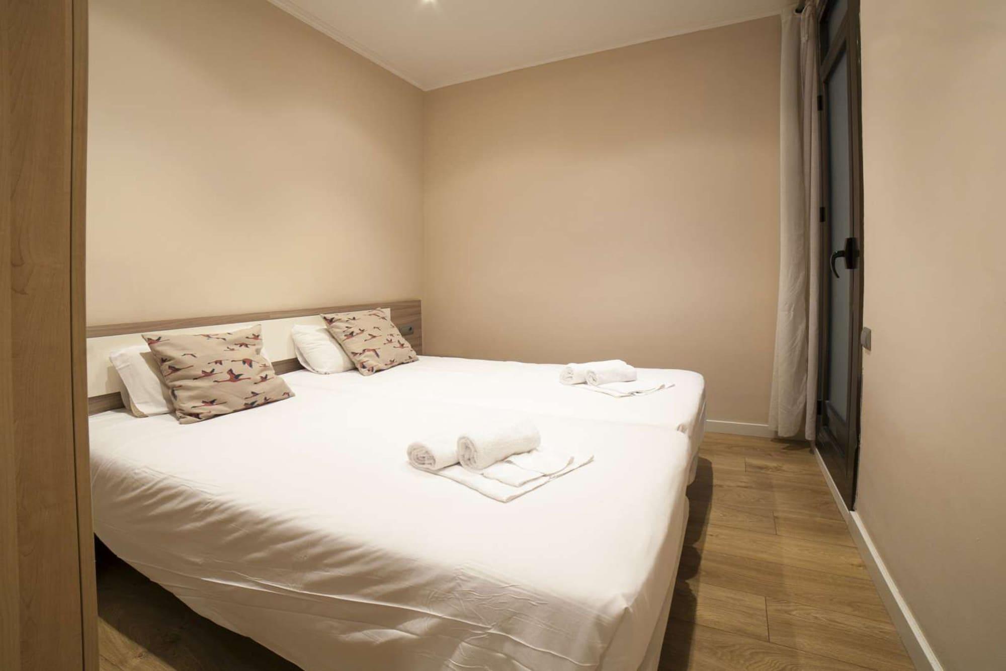 Sagrada266 By Chicstays Barcelona Bagian luar foto