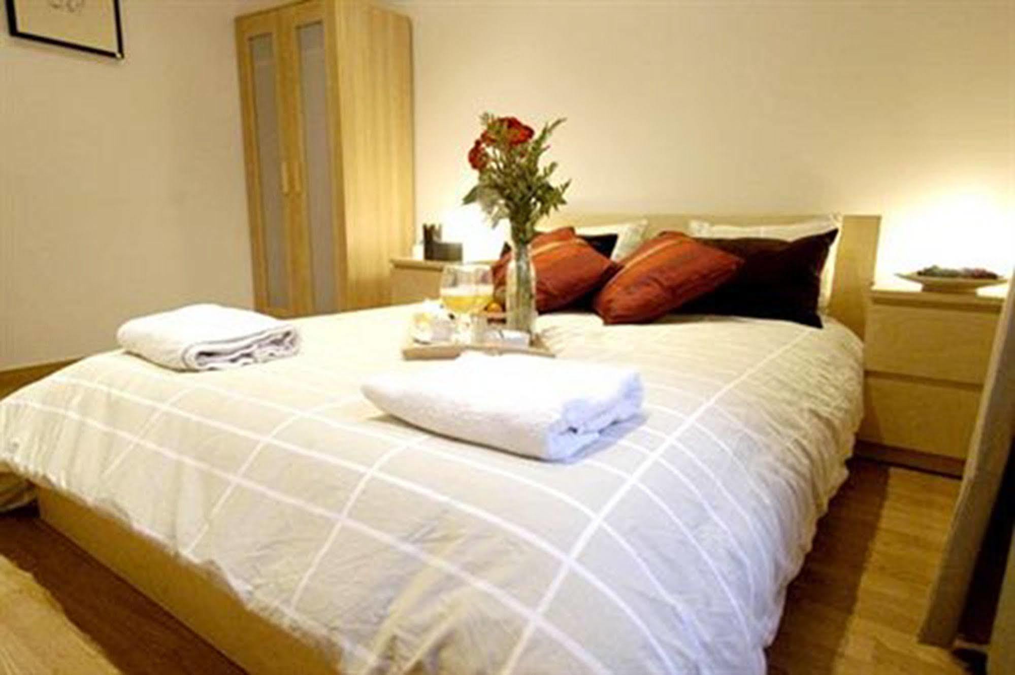 Sagrada266 By Chicstays Barcelona Bagian luar foto